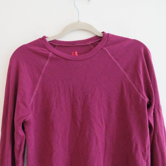 SWEATY BETTY Modal Dot Jacquard Base Layer Top in Amaranth Pink - Size S - Picture 3 of 15